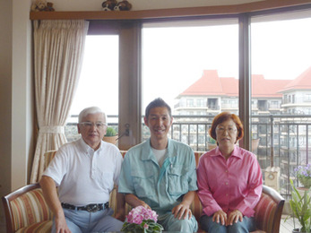 ご入居前リフォーム以来のお付き合いです。内装の全張替やシステムキッチンの交換工事などを施工しました。