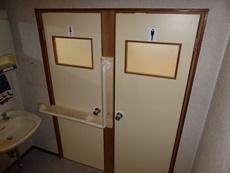 エステホーム　市川市　トイレ改修工事　施工中