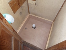 エステホーム　千葉市緑区　トイレリフォーム　施工中