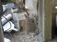 千葉市中央区　Ｓ様アパート通用口門扉工事　施工事例　施工中