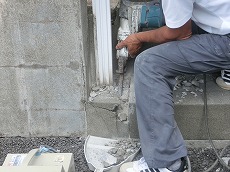 千葉市中央区　Ｓ様アパート通用口門扉工事　施工事例　施工中