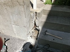 千葉市中央区　Ｓ様アパート通用口門扉工事　施工事例　施工中