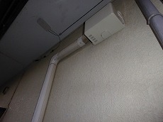 千葉市稲毛区　Ｏ様邸　温水式浴室暖房乾燥機交換　施工事例　施工中