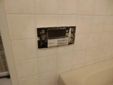 エステホーム　千葉市花見川区　K様邸　給湯器交換工事施工中