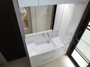 エステホーム　千葉市緑区　T様邸　洗面室改修工事　施工後