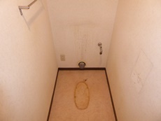 エステホーム　千葉市花見川区　H様邸　トイレ施工中