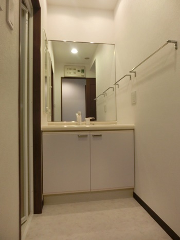 エステホーム　千葉市花見川区　U様邸　洗面室内装改修工事　施工後