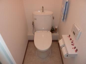 節水性の高いシンプルでスッキリとした空間のトイレに!